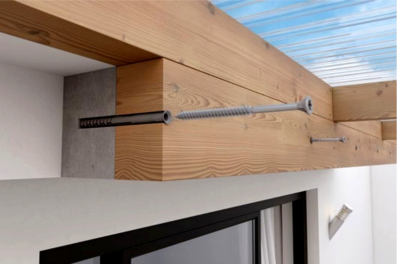 Vrut do betonu 6x85 mm TORX T30 ZH s rámovou hmoždinkou 8x80 mm se zápustným límcem (150 ks/bal)